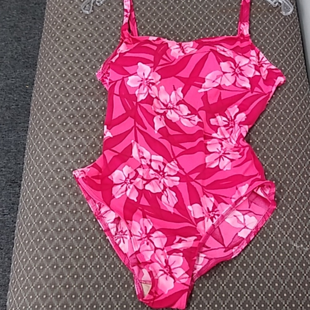 One piece swimsuit